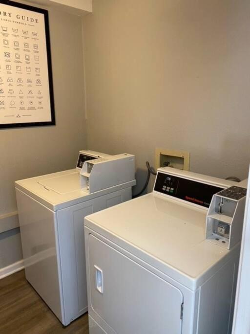 The Mary Lou - 2 Bedroom In Quilt Town, Apartment *